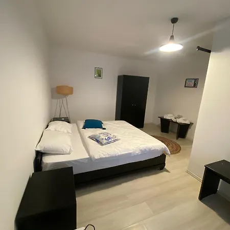 Hotell Vama Stone House