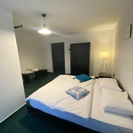 Hotell Vama Stone House