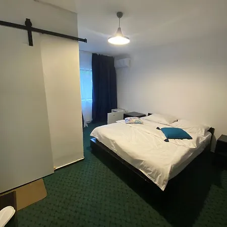 Vama Stone House Hotell 3*