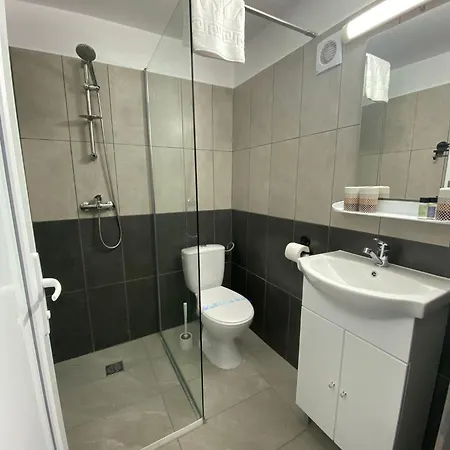 Vama Stone House Hotell